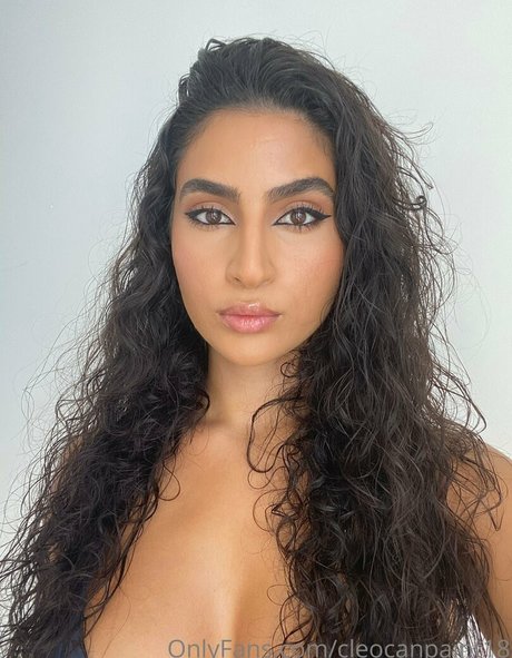 cleopatrateen セックススター 写真