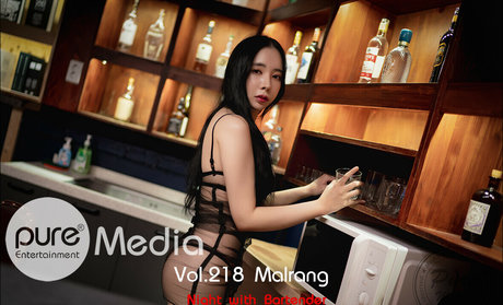 Pure Media セックスモデル ギャラリー