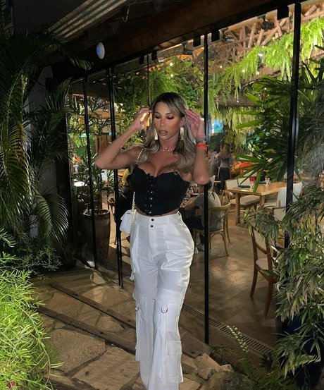 Karollayne Arruda セックススター 写真