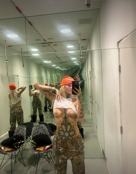 Coco Blake 裸の女優 写真