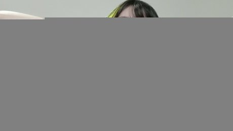 nyxie ledros セクシーなスター 画像