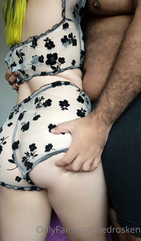 nyxie ledros 独占ポルノスター 写真
