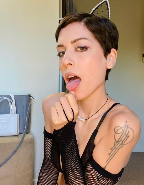 rileyyyxx かわいいモデル 写真