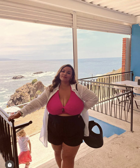 Nicole Denise Johansson HDモデル ギャラリー