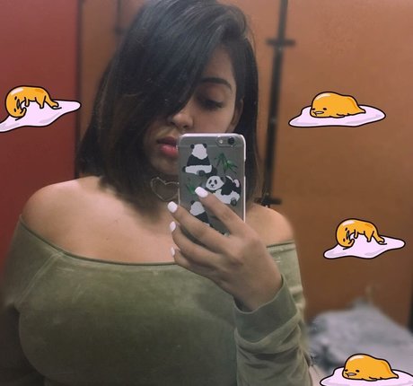 Sadd Pup エロティックモデル 写真