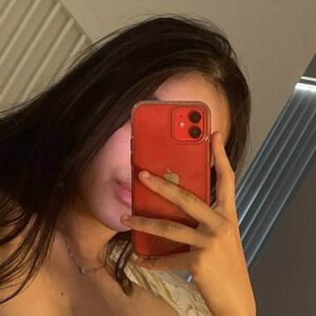 freenofacepetite ヌードのポルノスター 写真