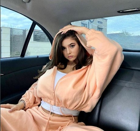 pasenciuc karina エロティックモデル 写真