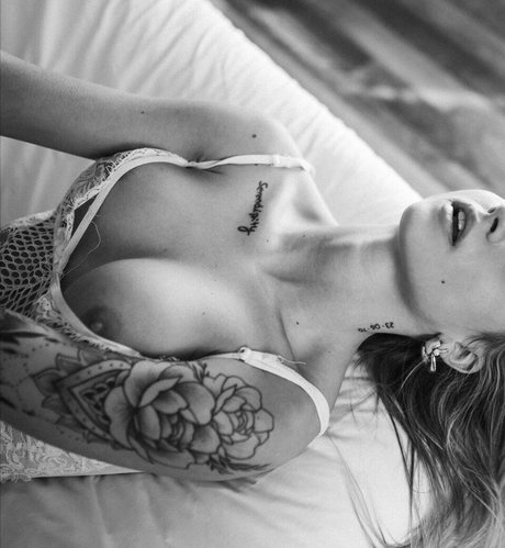 Judit Giudittaa Jucmis HDポルノスター 写真