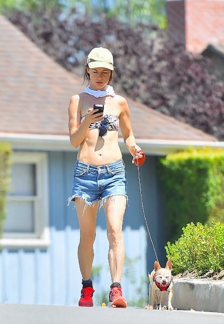Juliette Lewis ヌードモデル 写真