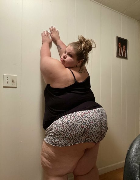 kali lov3 トップモデル 写真
