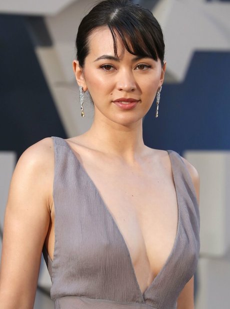 Jessica Yu Li Henwick HDモデル ギャラリー
