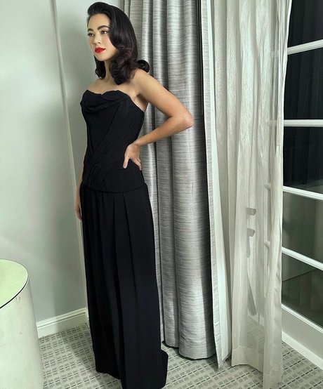 Jessica Yu Li Henwick 美しい女優 写真