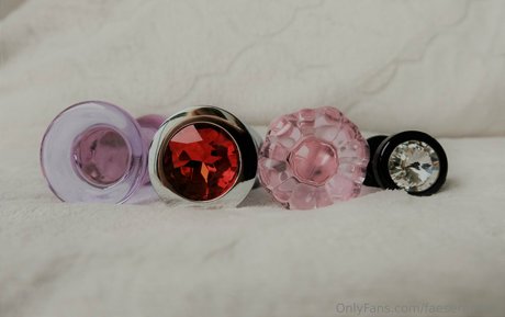 faeseraphine ヌードモデル 写真