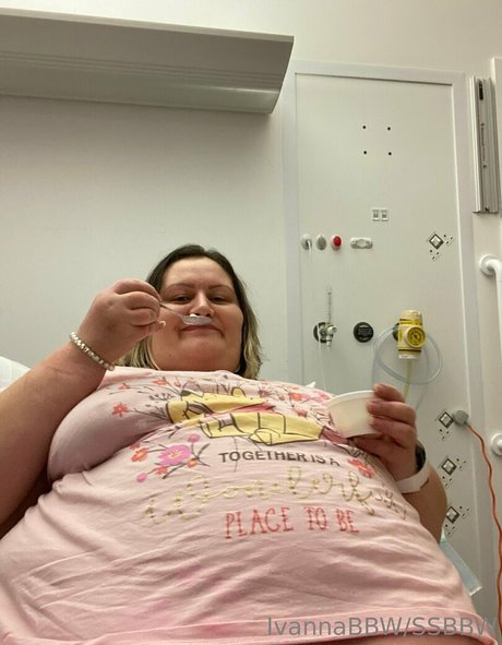 ivannabbw トップスター 写真