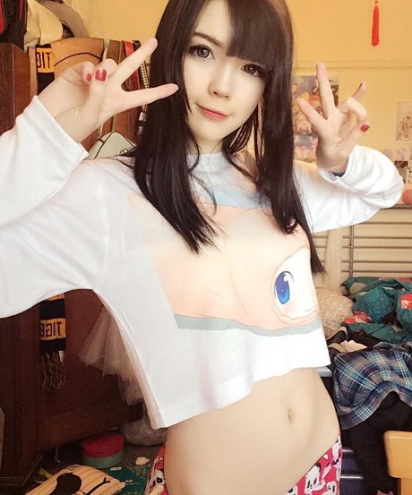Tsuruko The Alien ポルノスター 画像