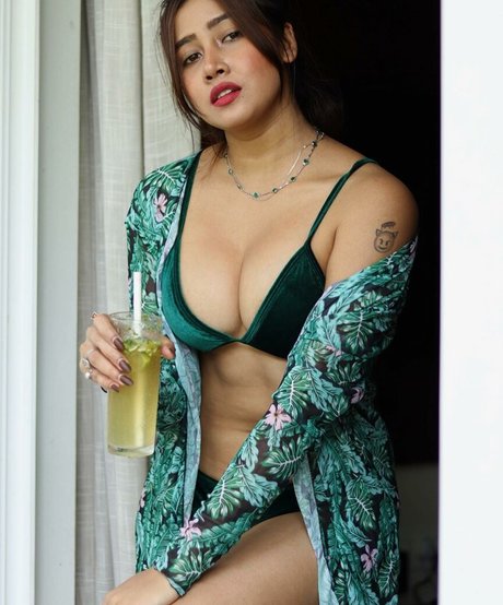 Sofia Ansari 完璧な女優 ギャラリー