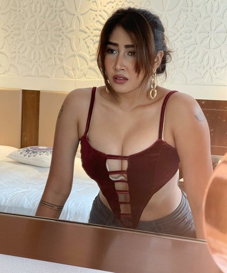 Sofia Ansari ポルノスター 裸 アーカイブ