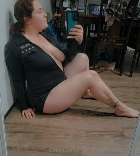 boootylicious95 ポルノモデル 写真
