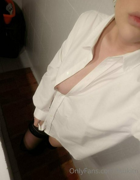 tsukitn セクシー女優 写真