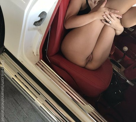Savannah Small 最高のスター 画像