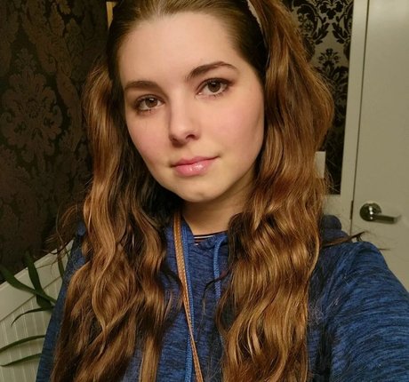 KatyRose9 裸のモデル 写真