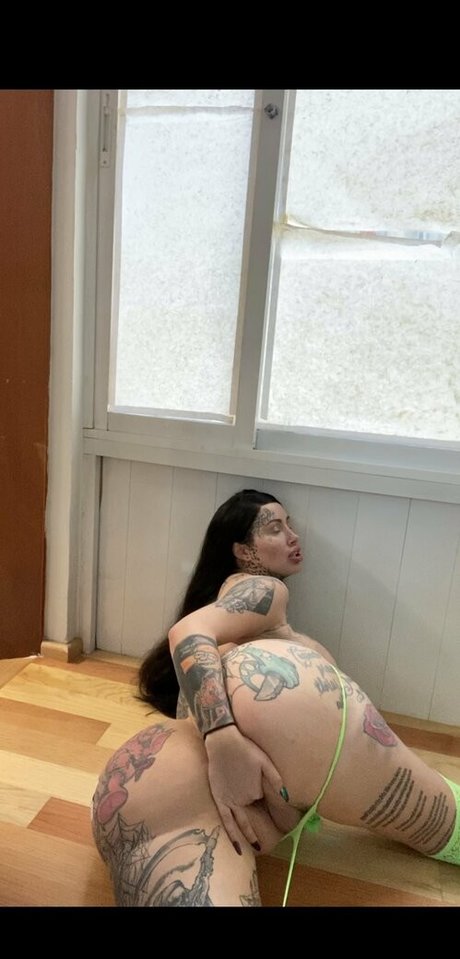 Xomarym トップモデル 写真