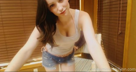 mistressvictorialynn 無料モデル 写真