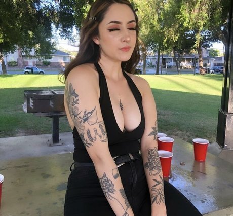 Catstaxx ホットなポルノスター 写真
