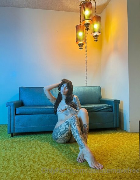 dallasemaxxfree 裸の女優 ギャラリー