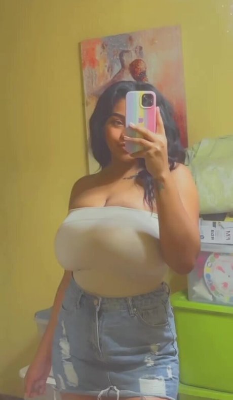Dayanis Gisell エロティックモデル 画像