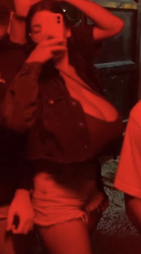 Itzel Lozano セクシー女優 写真