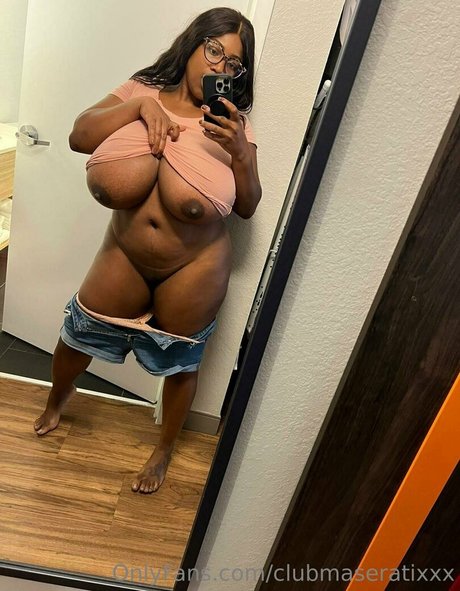 MaseratiXXX 独占女優 写真