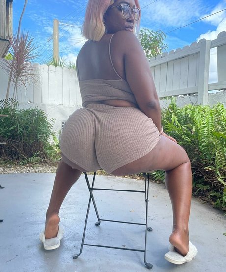 MaseratiXXX 完璧なポルノスター ギャラリー