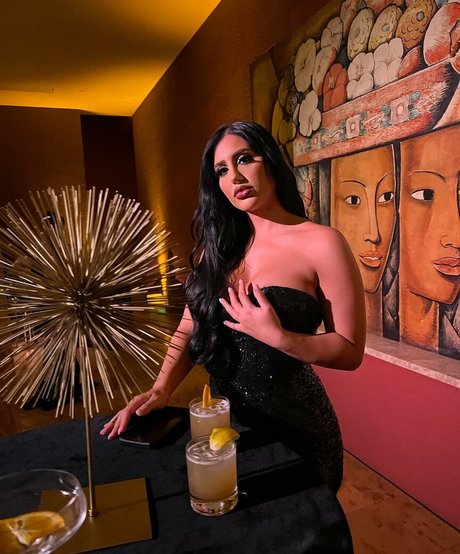 Danielle P エロティックなポルノスター 写真