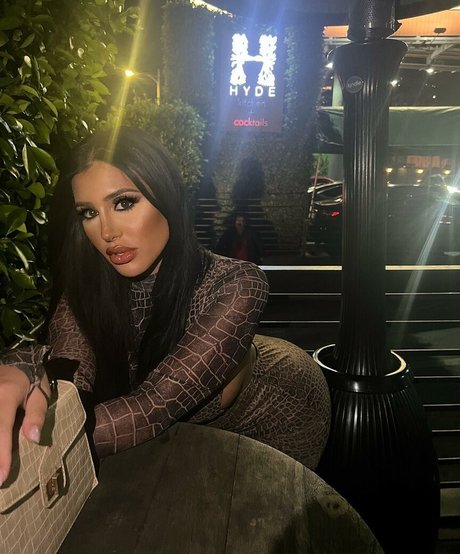 Danielle P ホットなポルノスター 画像