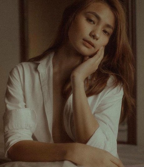 Riza Loren Carrillo セクシーなポルノスター 画像