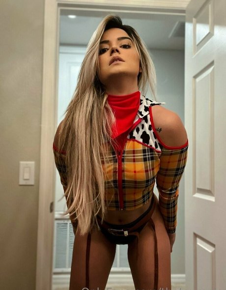 Taynara Conti 美しいスター 写真