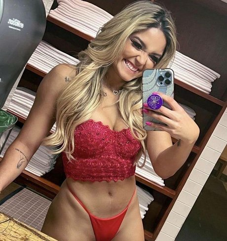 Taynara Conti セクシー女優 写真