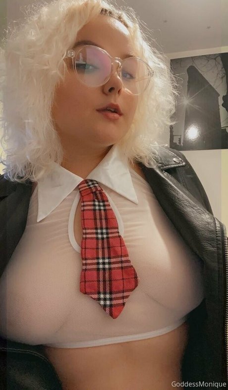 moniiquexxx エロティックなスター 写真