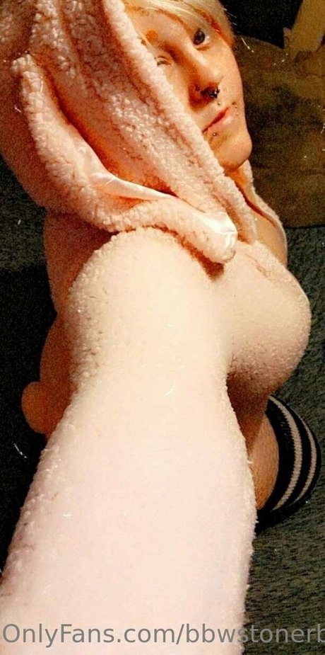 bbwstonerdoll XXXモデル 写真