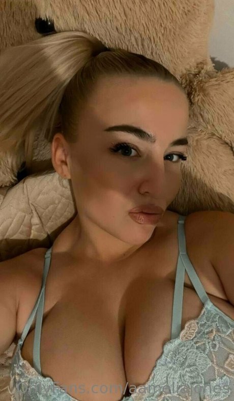 amelia smith 美しいスター 写真