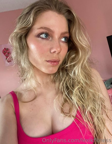 Lexi Kaizer ポルノスター ヌード 写真