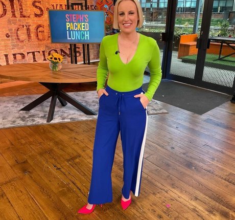Steph McGovern ポルノモデル 画像