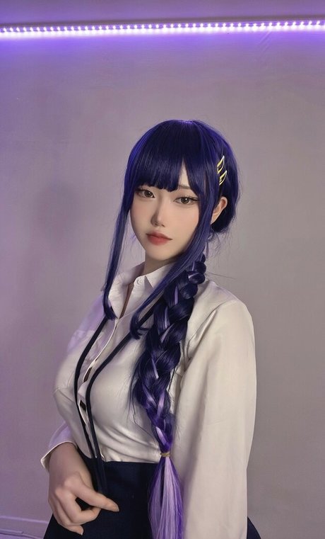 imeva セクシーモデル 写真