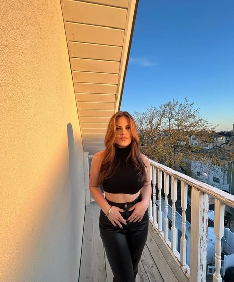 Nicole O ポルノモデル 写真