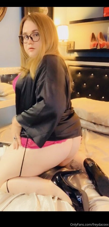 freydacoxx xxxモデル 画像