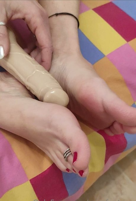 missfeeteva トップポルノスター 写真