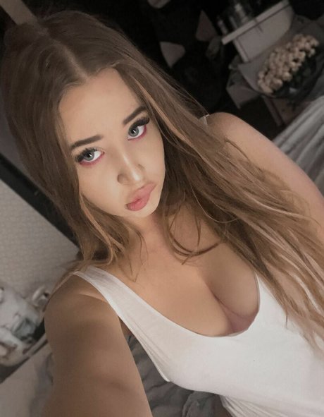 natasha westyy エロティックなスター 画像