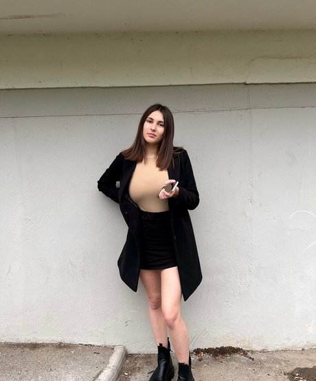 スワッピング オンリーファンズ セクシーヌード 写真
