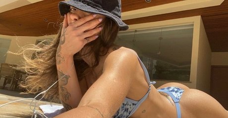 Manu Guglielmi 完璧なモデル 写真